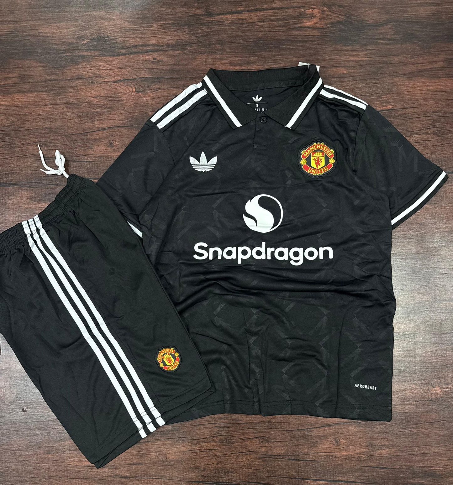 Manchester United 24/25 Black Jersey with Shorts