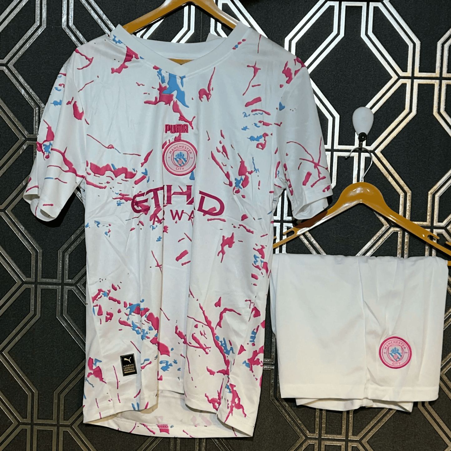 Manchester City 24/25 Limited Edition Jersey with Shorts