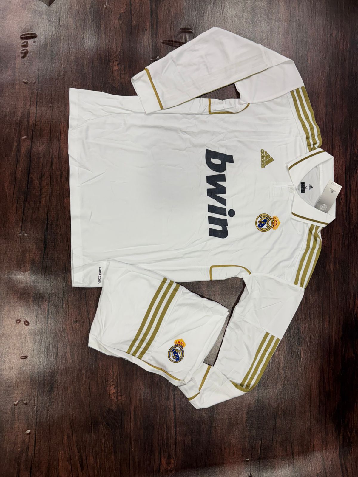 Real Madrid 2011/12 Retro Home Long Sleeve Jersey with Shorts