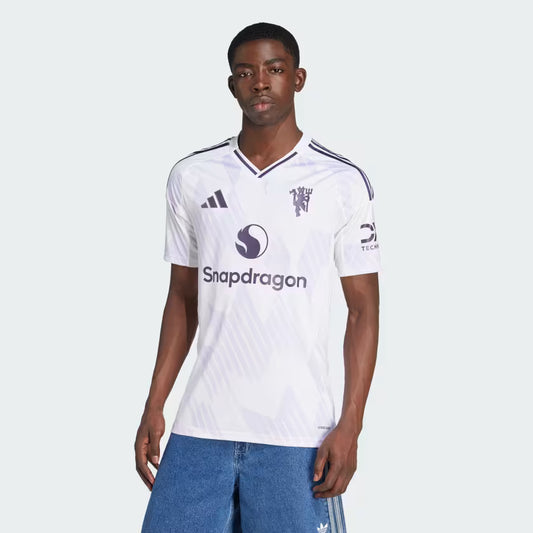 Manchester United 25/26 Away Jersey with Shorts