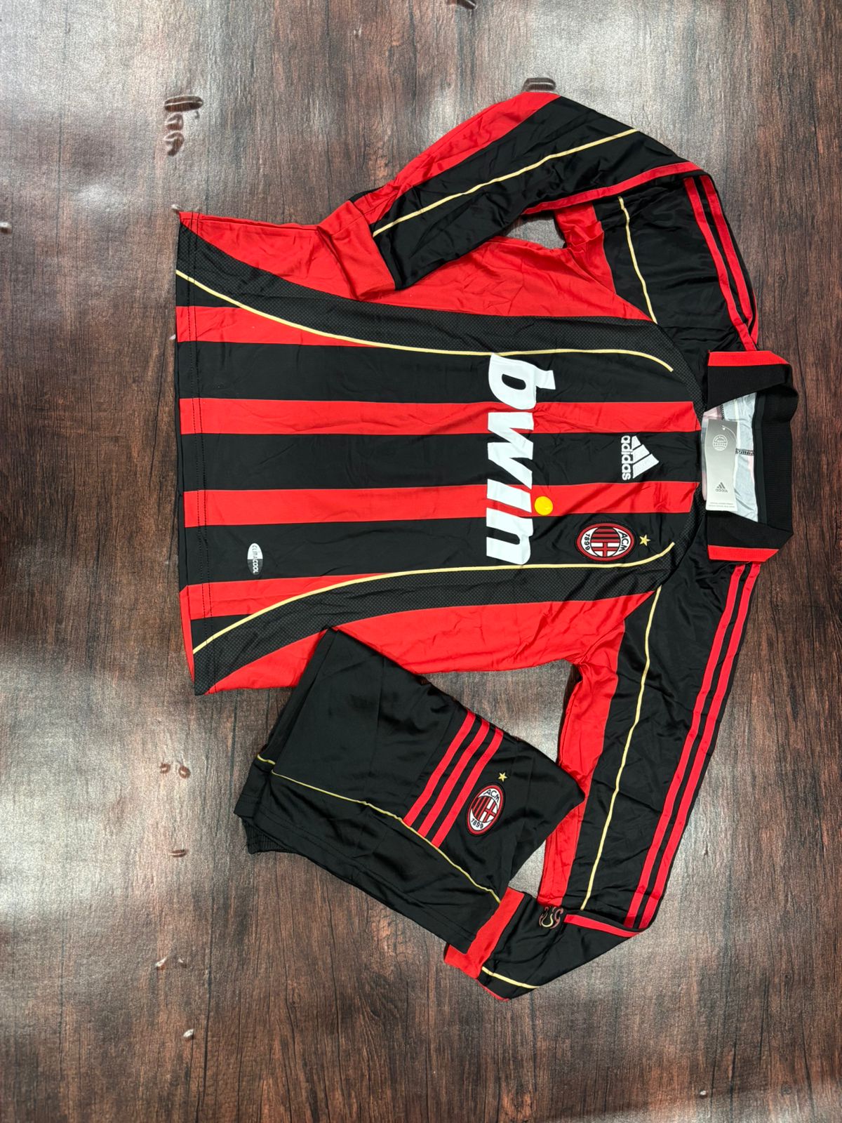 AC Milan Rossoneri 2006-07 Serie A Retro Home Long Sleeve Jersey with Shorts