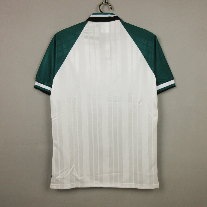 Liverpool 1993-95 Carlsberg Retro Jersey with Shorts