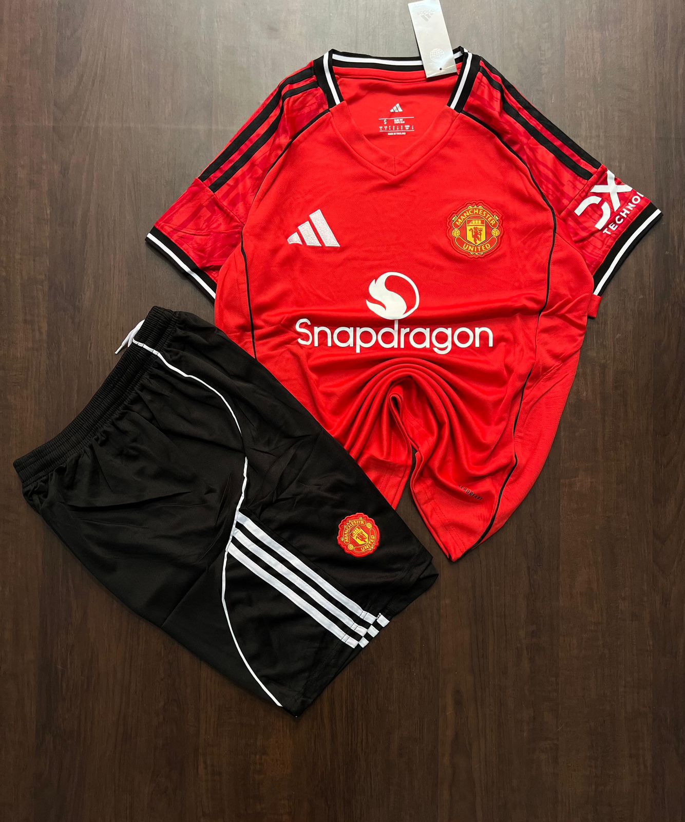 Manchester United 25/26 Home Jersey with Shorts