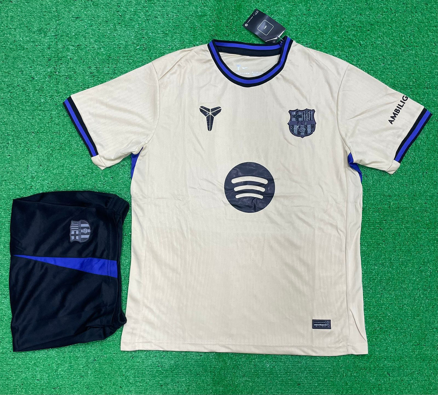 FC Barcelona 2025/26 Away Jersey with Shorts